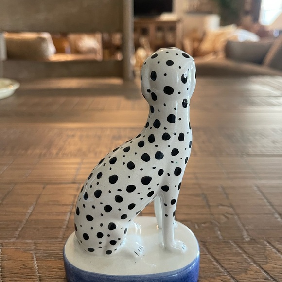 Italian Ceramic Staffordshire
Dalmatian dog by Mottahedeh - Picture 3 of 8